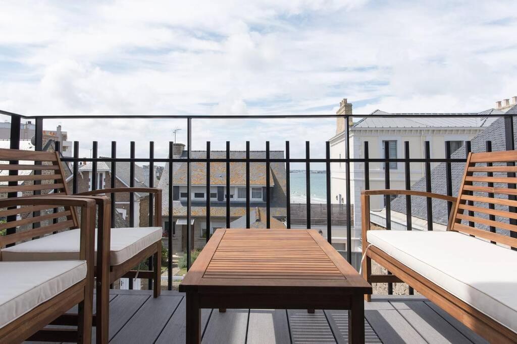 Appartement 4 Etoiles Vue Mer Et Bord De Plage Chez Odette Saint-Malo Exterior foto